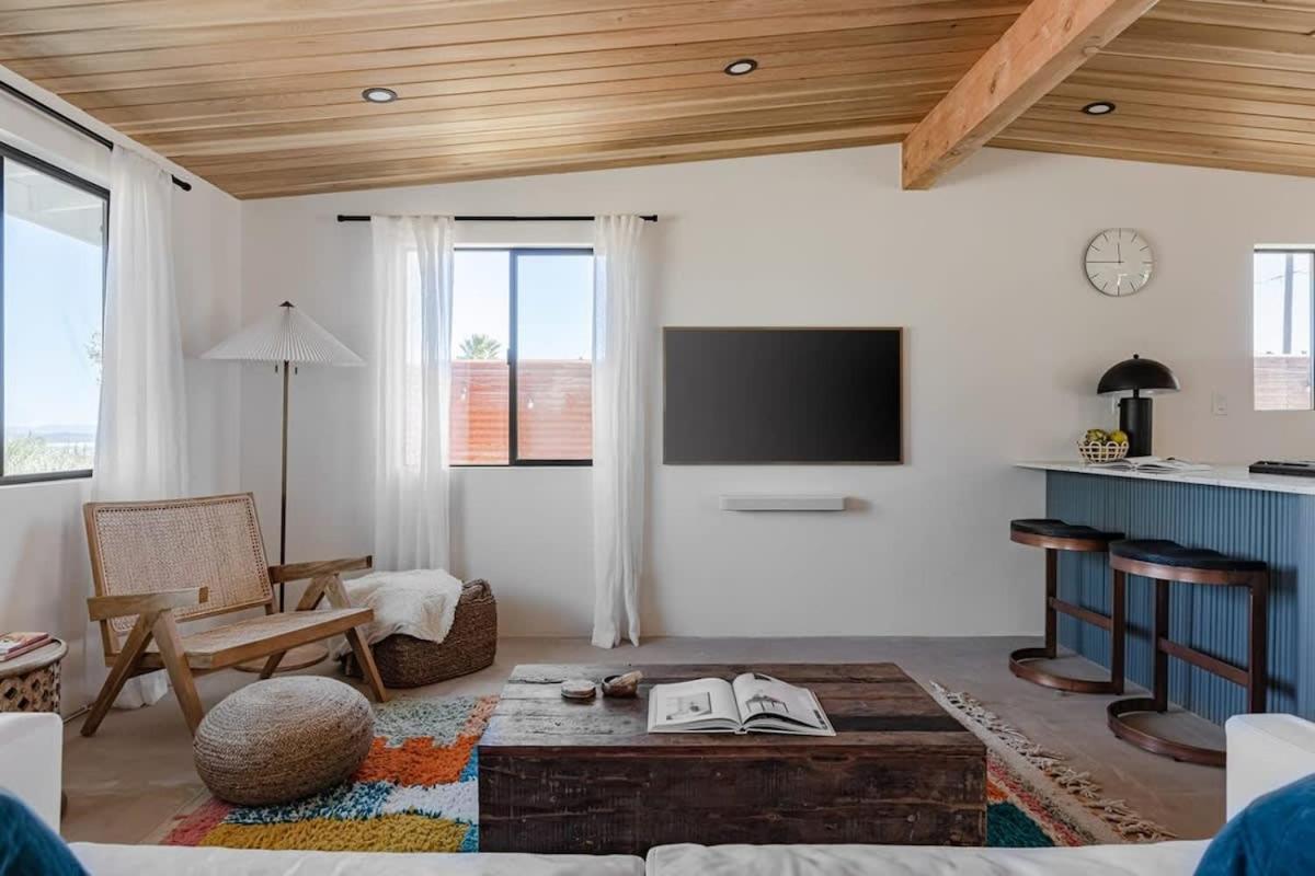 Joshua Tree - Le Tout Petit W Hot Tub Dış mekan fotoğraf